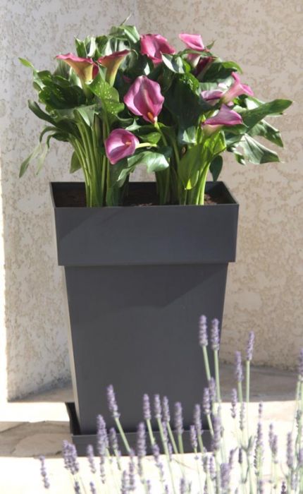 EDA Pot de fleur haut carré Toscane - 39 x 39 x H 65 cm - 62 L